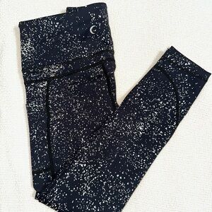 ZYIA Black and White Speckled Leggings